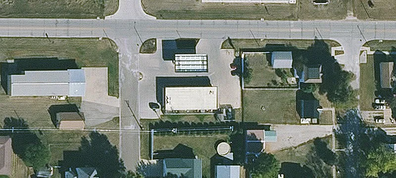912 Grundy Ave