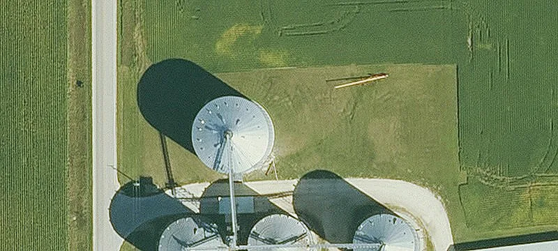 Earlville, IA 52041