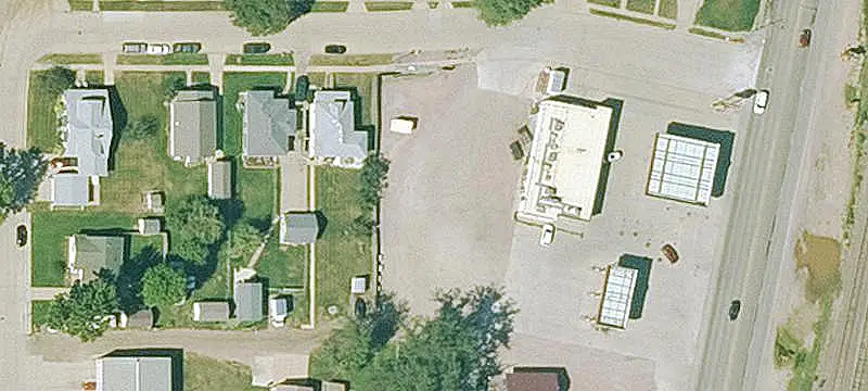 Hinton, IA 51024