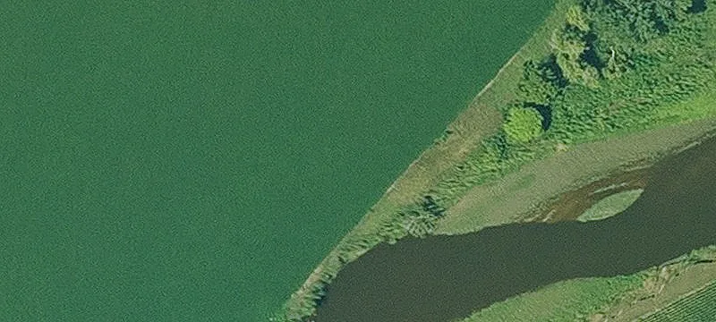 Hinton, IA 51024