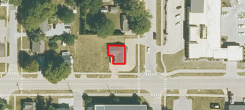 305 Main St