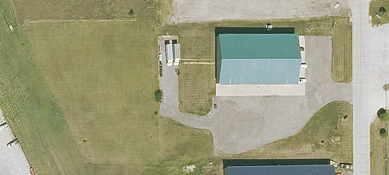 1740 Commercial Dr