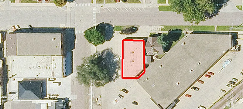 44 1st NE Ave