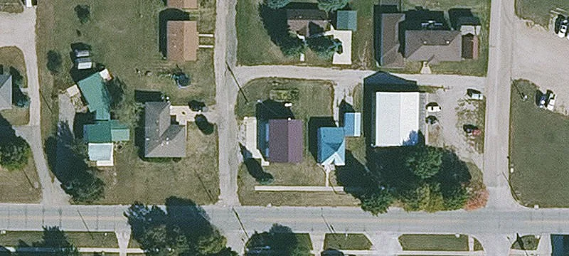 709 Grundy Ave