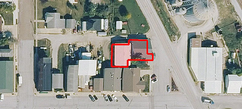 106 Main St