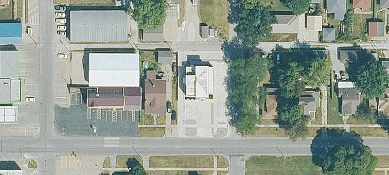 413 Main St
