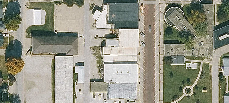 411 Main St