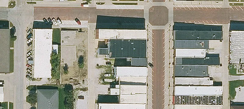 305 Main St