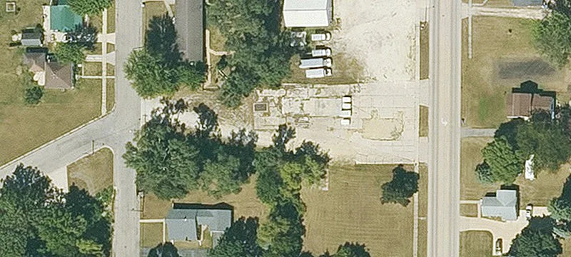 956 Frederick Ave