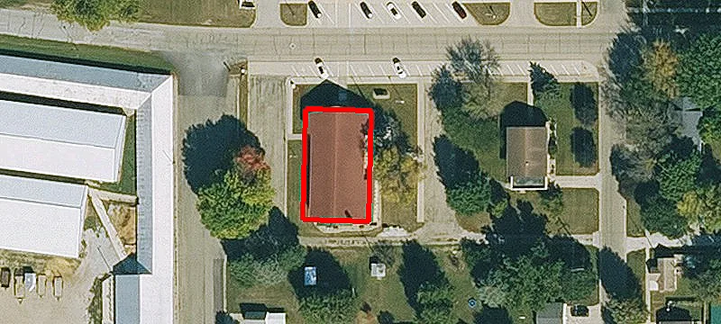702 Elm St