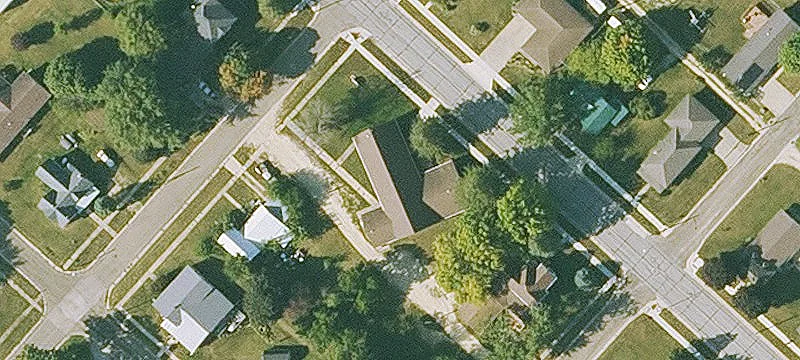 590 Main St