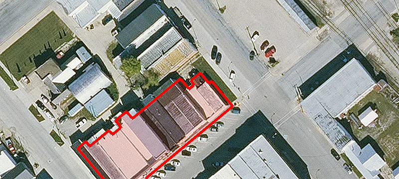 121 Traer St