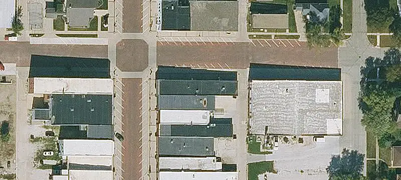 302 Main St