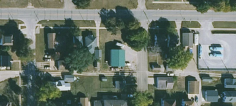 802 Grundy Ave