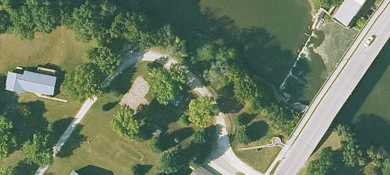 105 Riv St