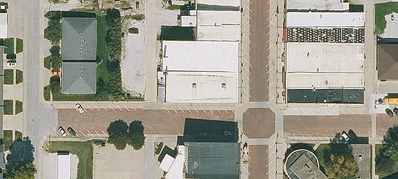 323 Main St