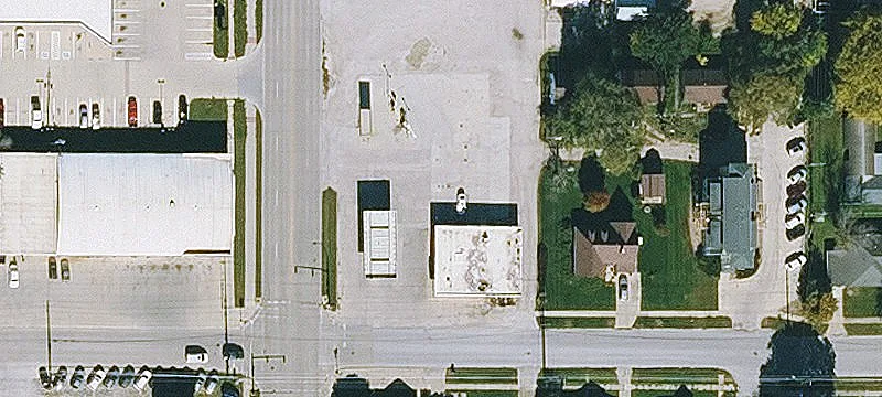 1101 Lk Ave