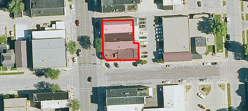 302 Grand Ave