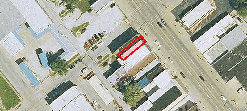 824 Main St