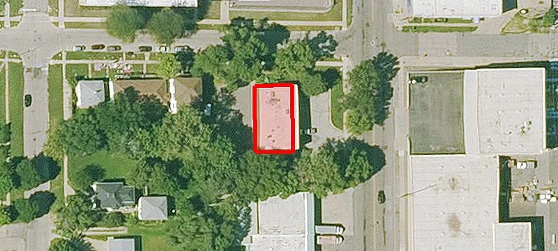 621 Floyd Blvd