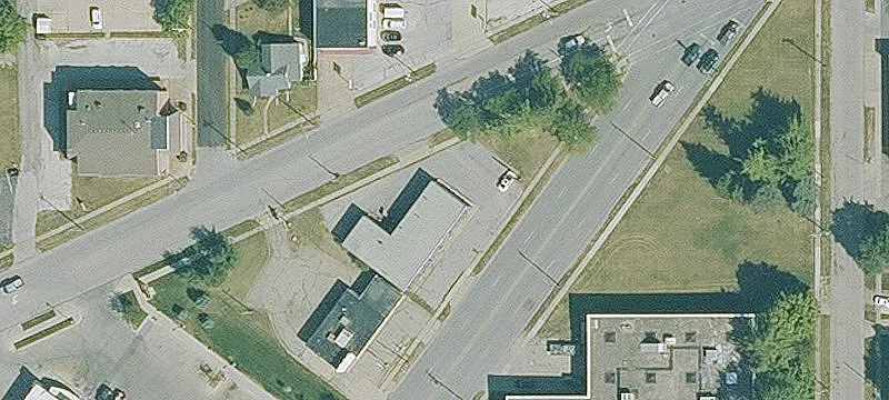 2440 Hubbell Ave