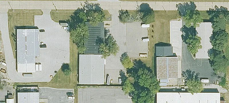 10202 Douglas Ave