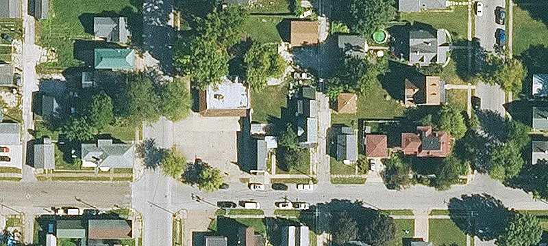 1622 Aetna St