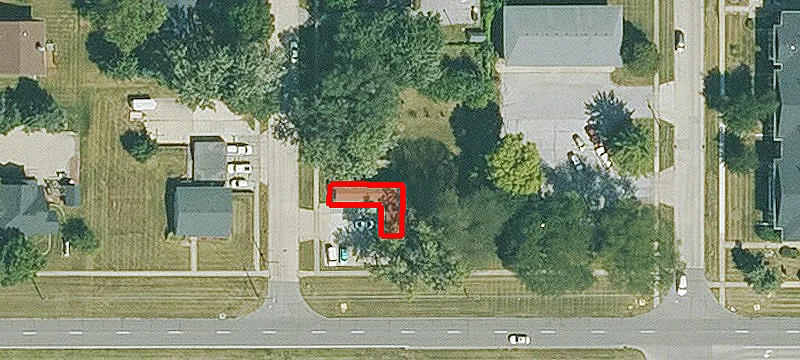 7921 Douglas Ave