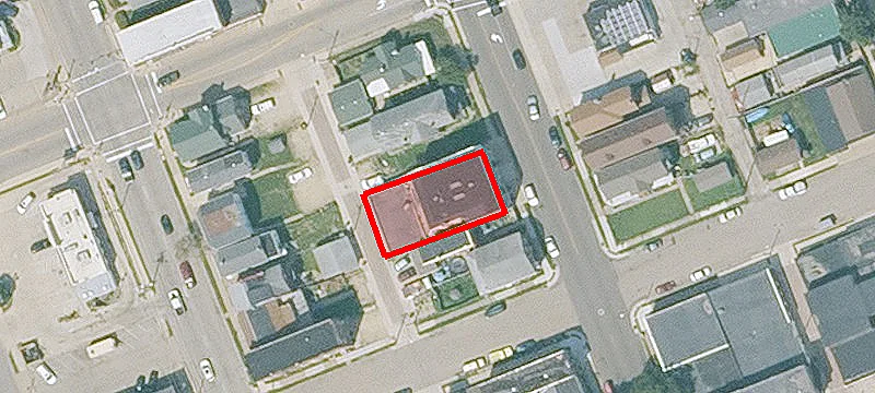 1913 Jackson St