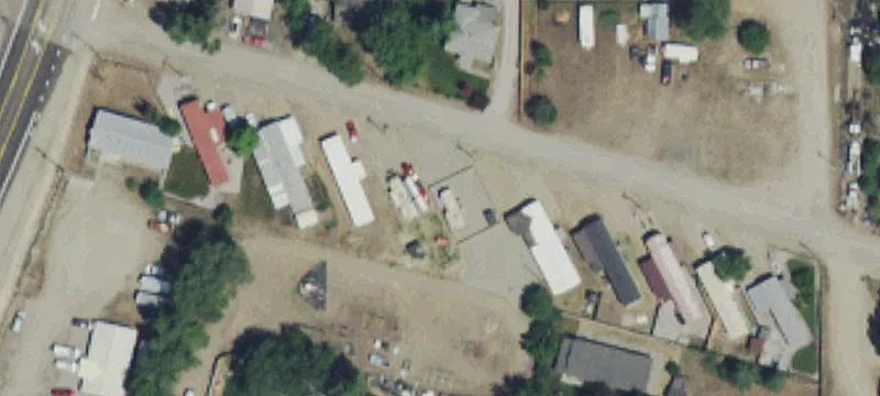 101 Riv St