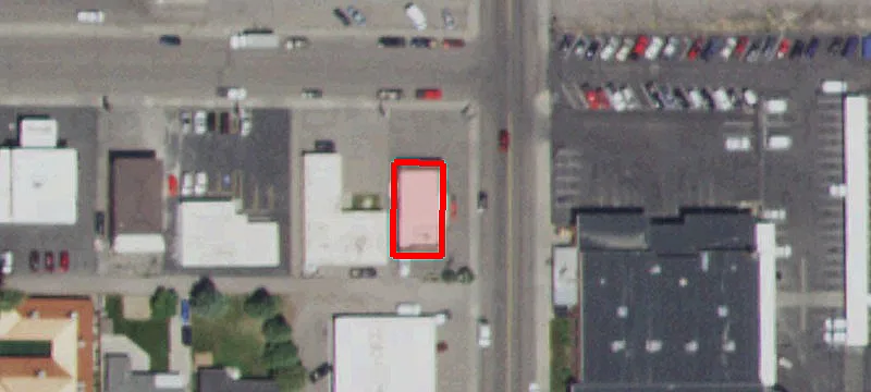 300 Freeman Ave