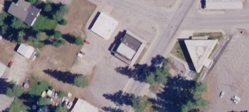 2 Division St