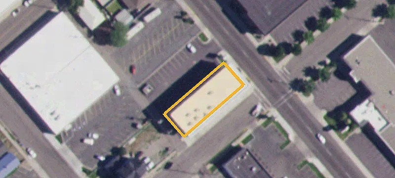 235 4th Ave