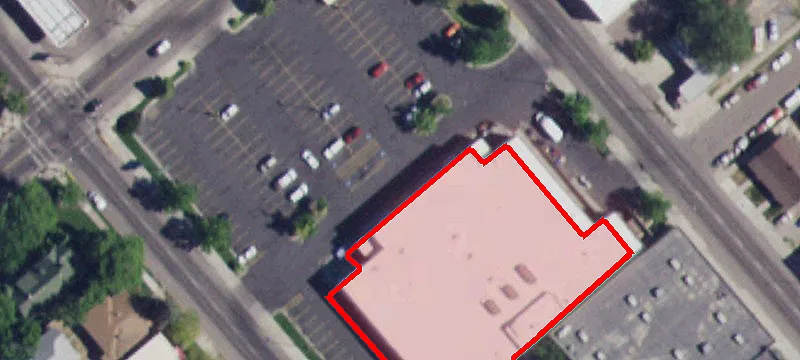 911 Main St