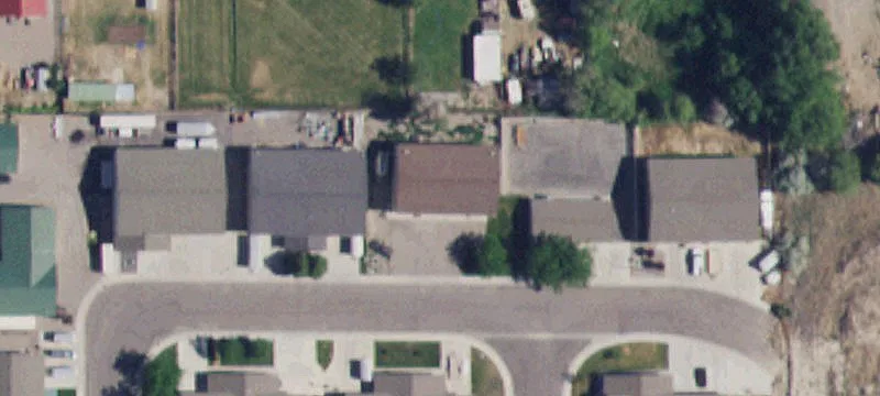 260 Laurel Ln