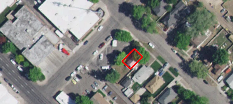 402 3rd E Ave