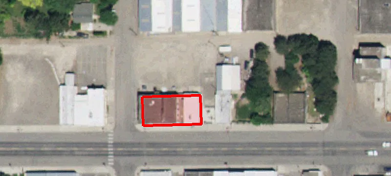 305 Main St