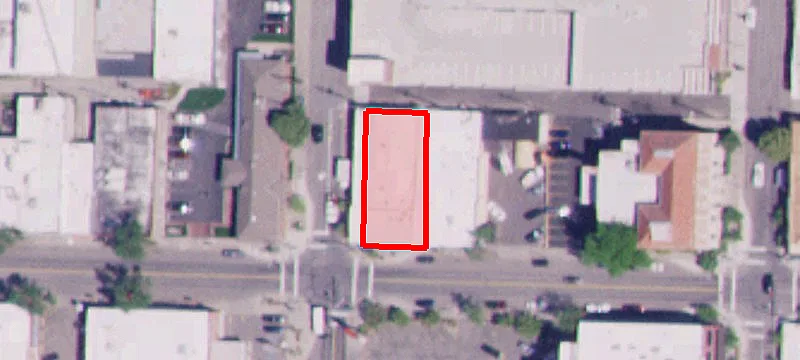 301 Lakeside Ave