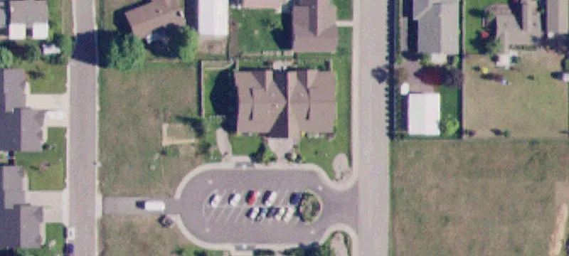 9945 Buttercup Ln