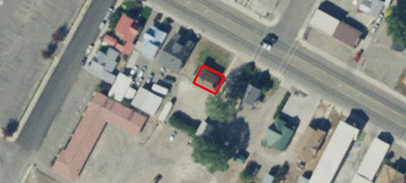 915 Main St