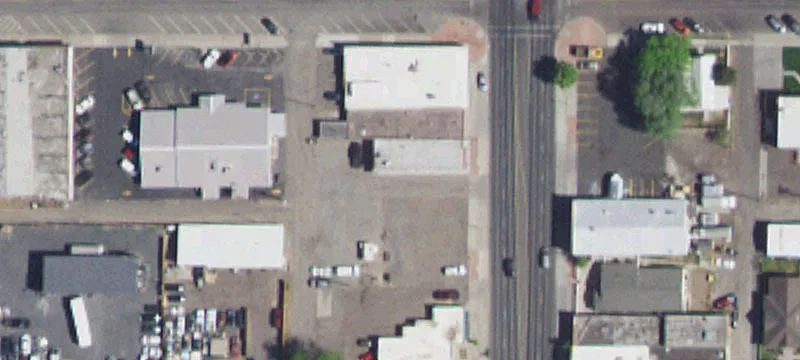 215 Lincoln Ave