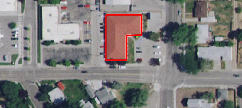 815 6th E