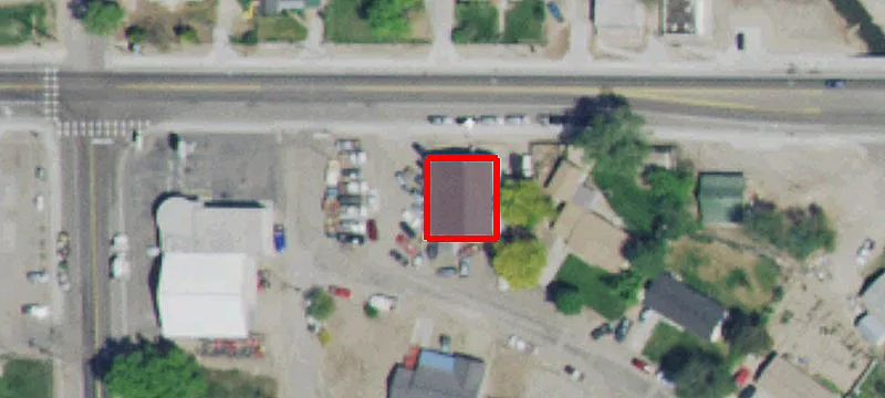 725 Main St