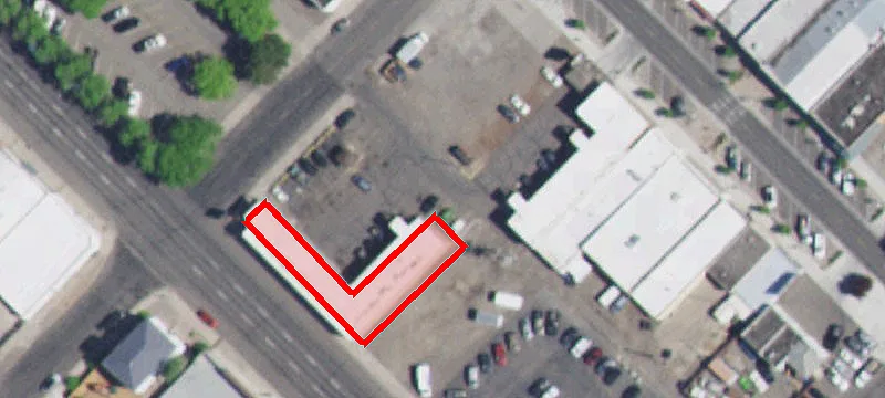 320 Main S Ave