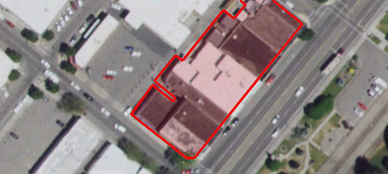 27 Main St