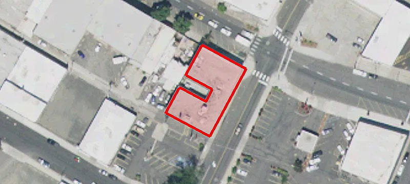 868 Main St