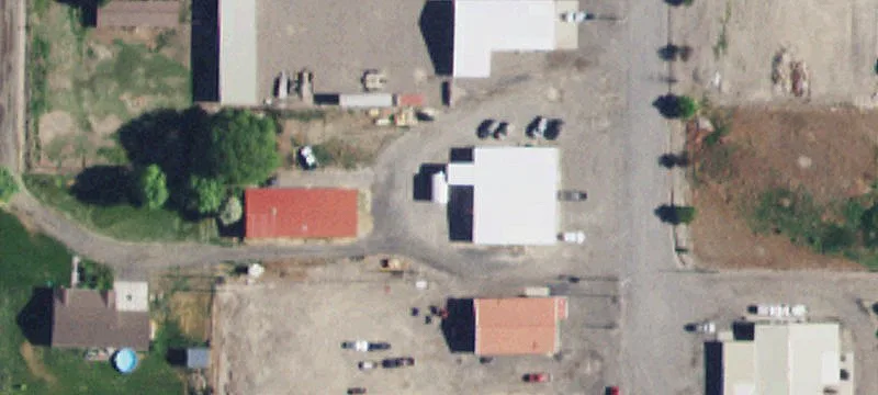 4195 1380th E
