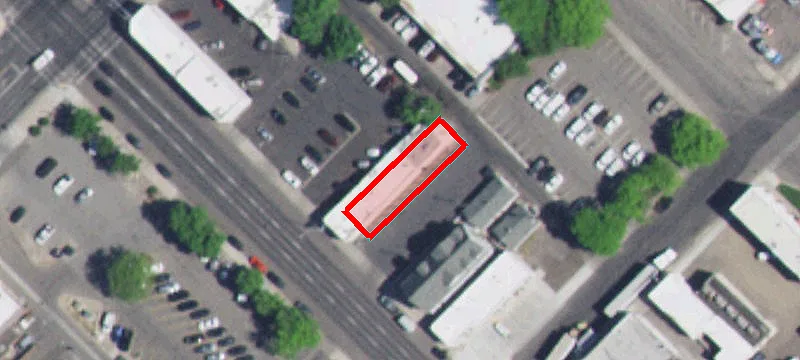 137 2nd E Ave