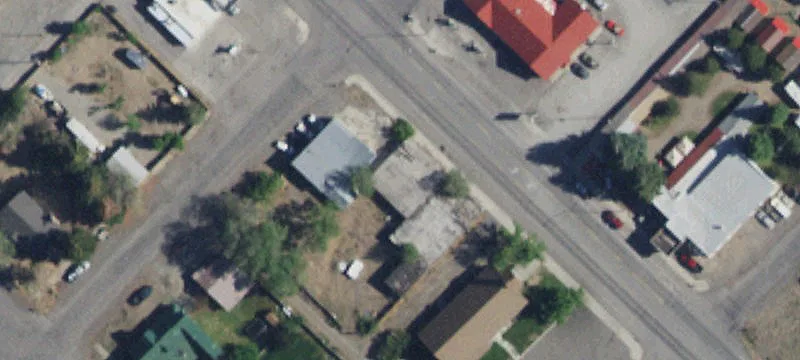 211 Custer Rd