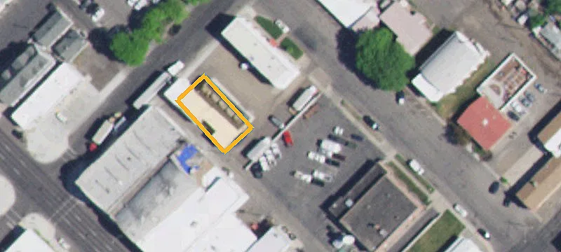 218 3rd E Ave